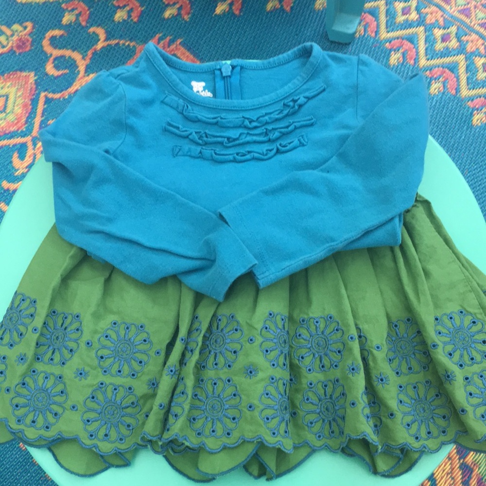 Cute dress!!